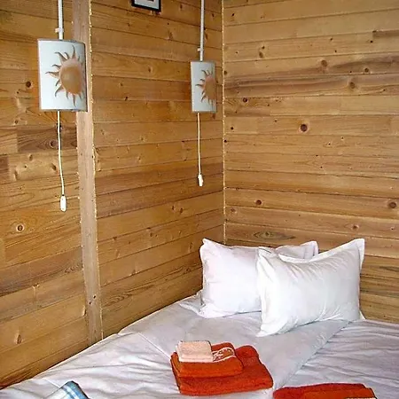 Elga's Punk Rock Hostel Vama Veche