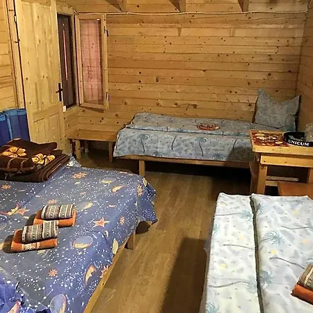 Elga's Punk Rock Hostel Vama Veche