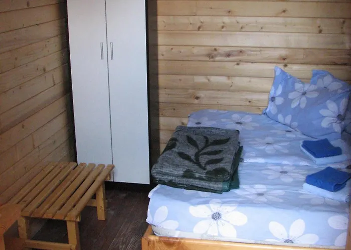 Elga's Punk Rock Hostel Vama Veche